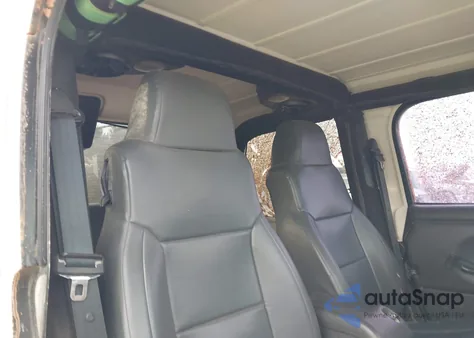 2003 Jeep Wrangler X z USA, uszkodzony, nr VIN 1J4FA39S53P369987